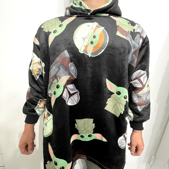 Star Wars Disney Mandalorian Grogu Baby Yoda Poncho Kids One Size Fits All - Picture 1 of 4